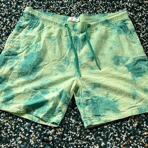 Men’s size L BP green tie dye swim trunks